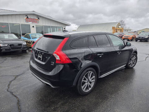 2016 Volvo V60 Cross Country T5