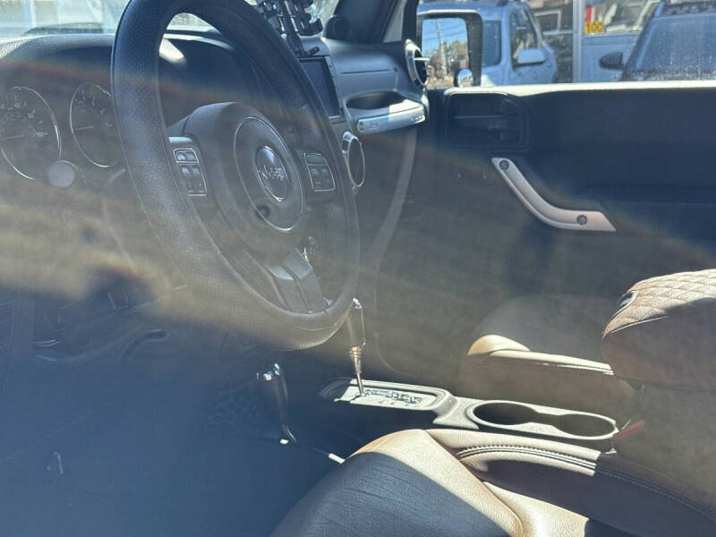 2013 Jeep Wrangler Unlimited Sahara