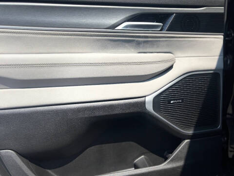 2025 Jeep Wagoneer L