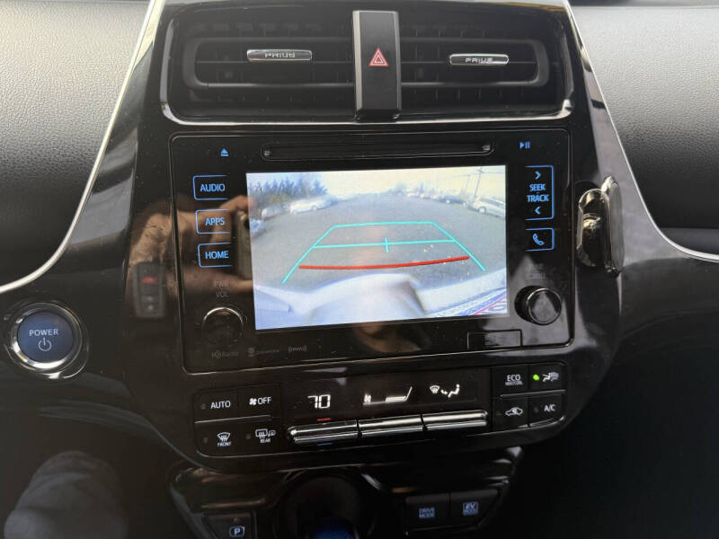 2016 Toyota Prius Three Touring