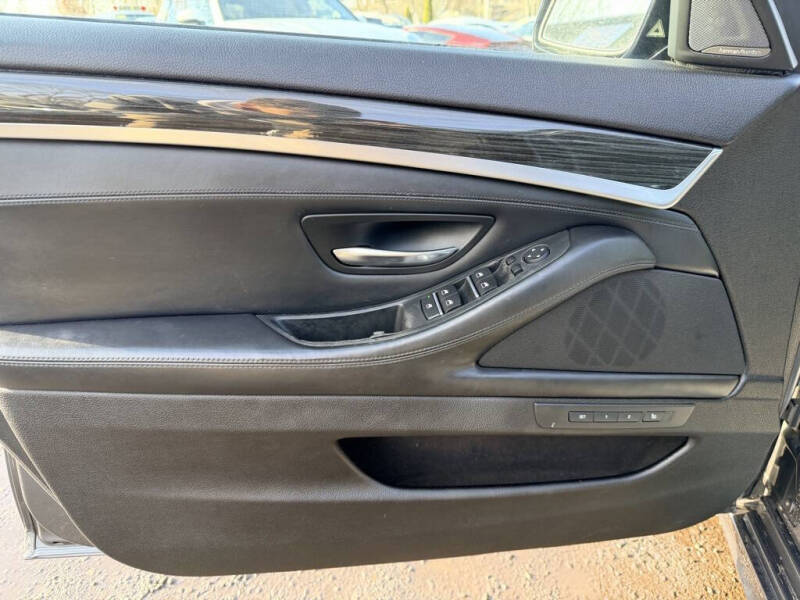 2016 BMW 5 Series 550i xDrive