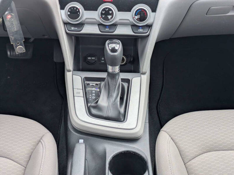 2019 Hyundai Elantra