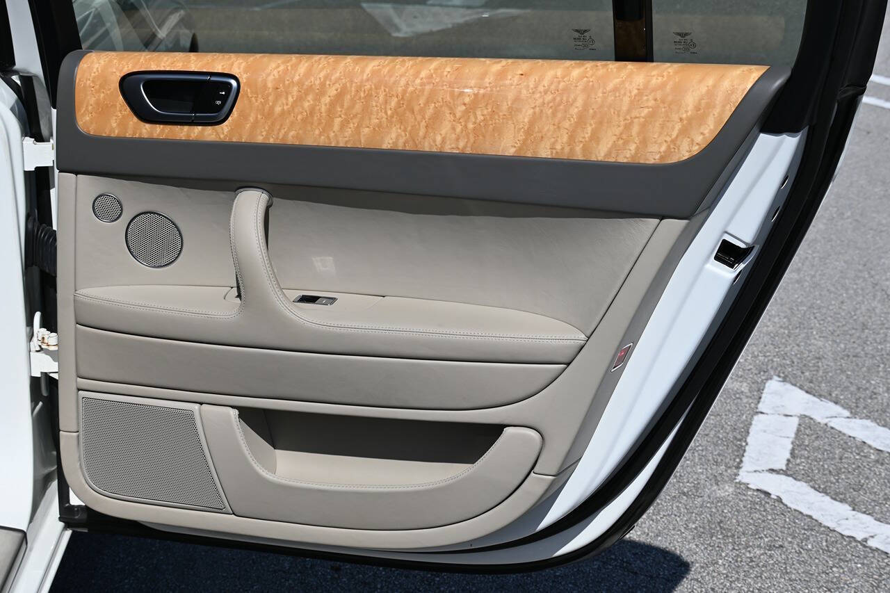 2012 Bentley Continental 25