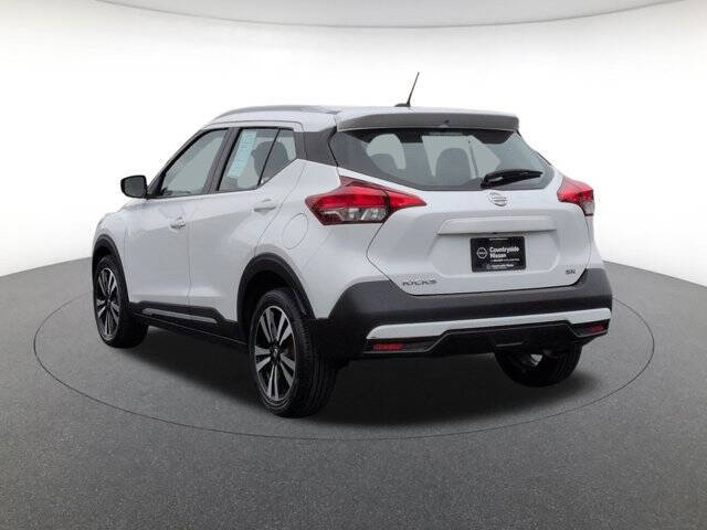 2019 Nissan Kicks SR