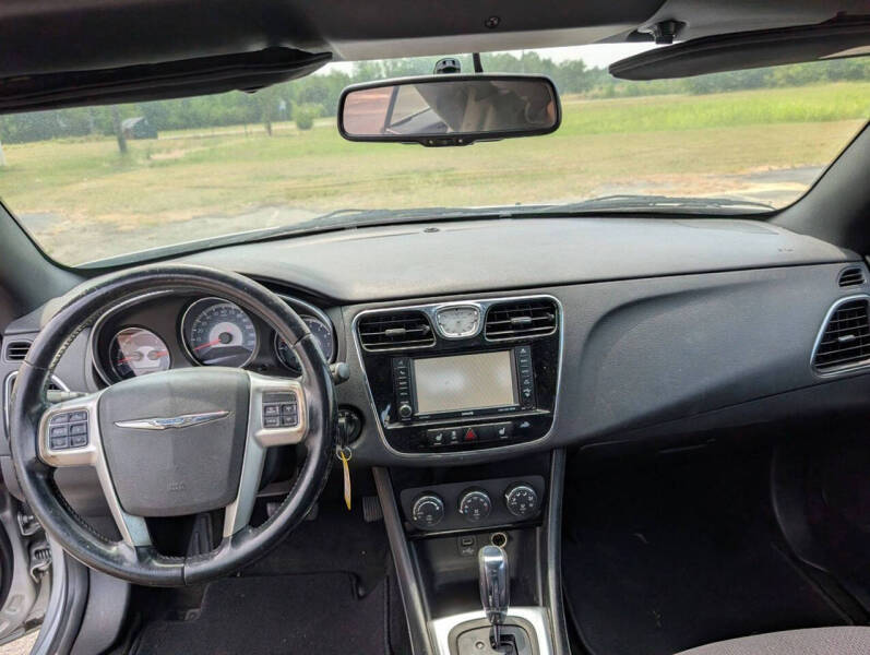 2012 Chrysler 200 Touring