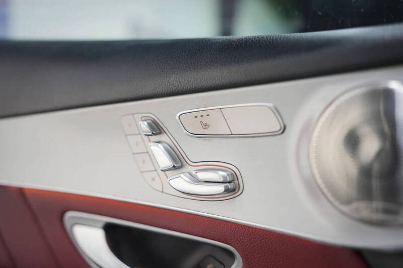 2021 Mercedes-Benz GLC GLC 300