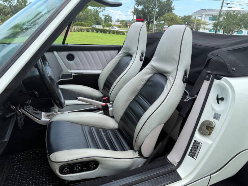 1992 Porsche 911 Carrera 2