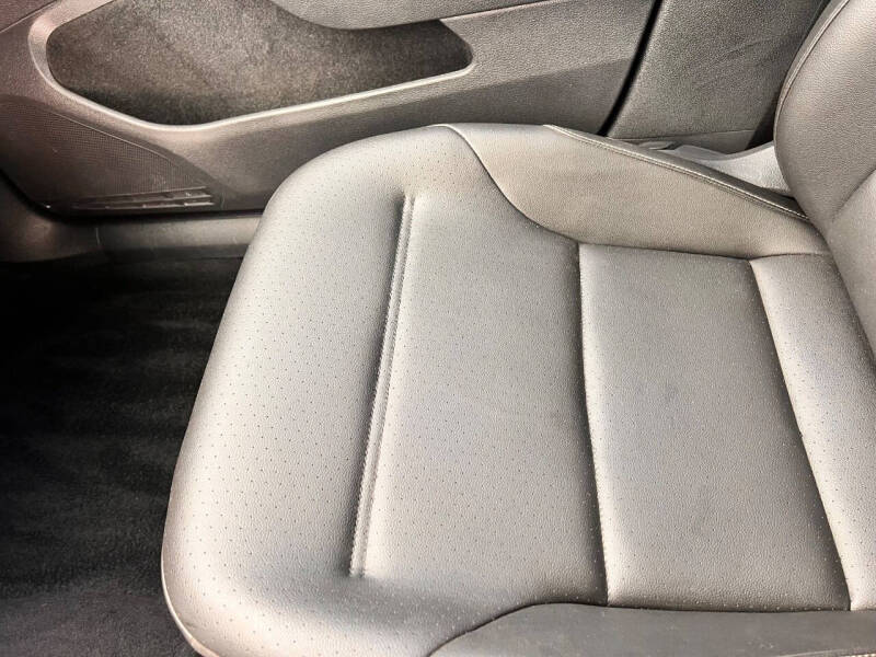 2019 Volkswagen Golf SE