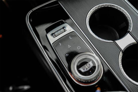 2024 Cadillac LYRIQ Luxury 1