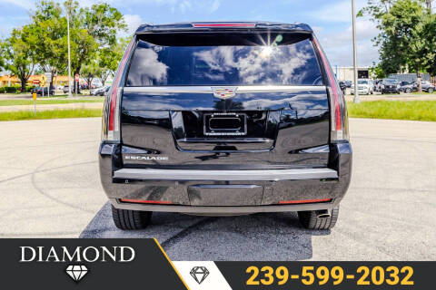 2016 Cadillac Escalade Luxury Collection