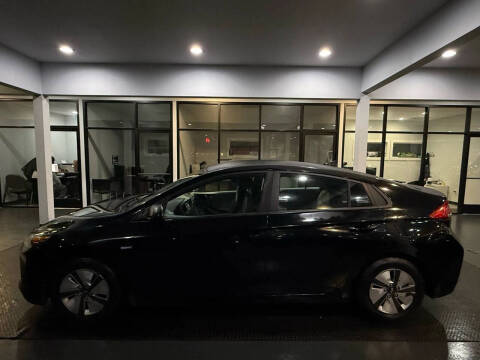 2017 Hyundai Ioniq Hybrid Blue