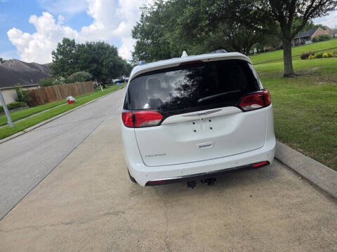 2019 Chrysler Pacifica Touring L
