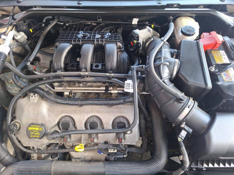 2011 Ford Taurus SEL