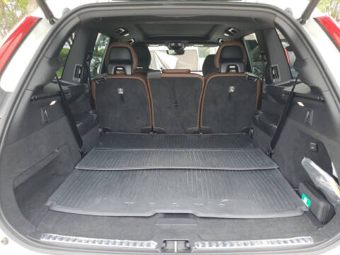 2024 Volvo XC90 B5 Plus Bright Theme