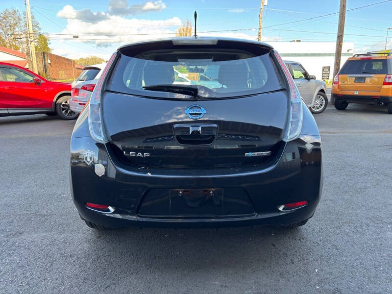 2013 Nissan LEAF S