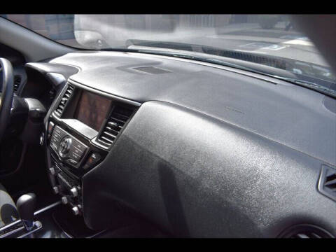 2017 Nissan Pathfinder S