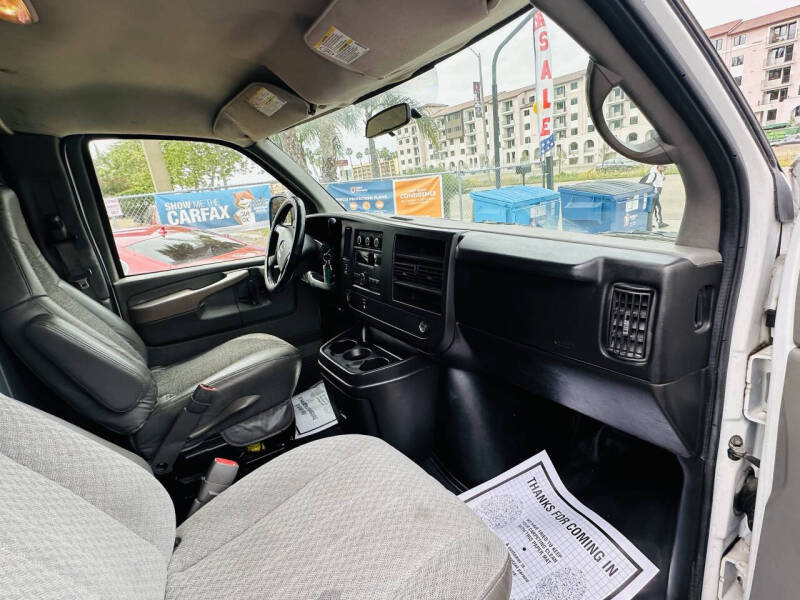 2009 GMC Savana 3500