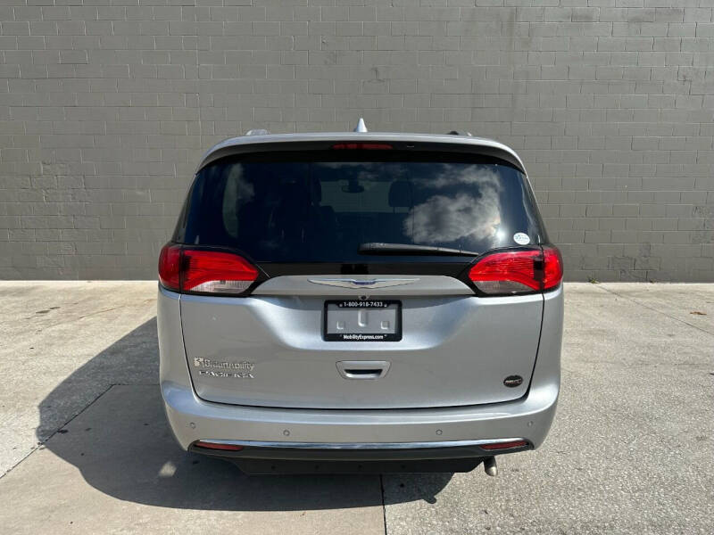 2020 Chrysler Pacifica Launch Edition