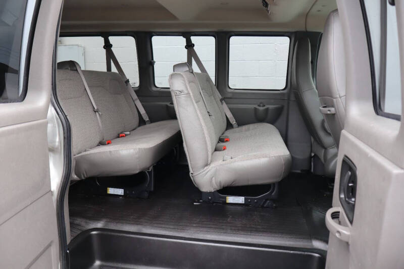 2018 Chevrolet Express LS 2500
