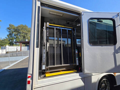 2012 Freightliner MBC Chassis