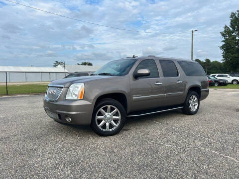 2014 GMC Yukon XL for sale at Carworx LLC in Dunn NC