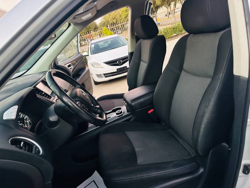 2018 Nissan Pathfinder S