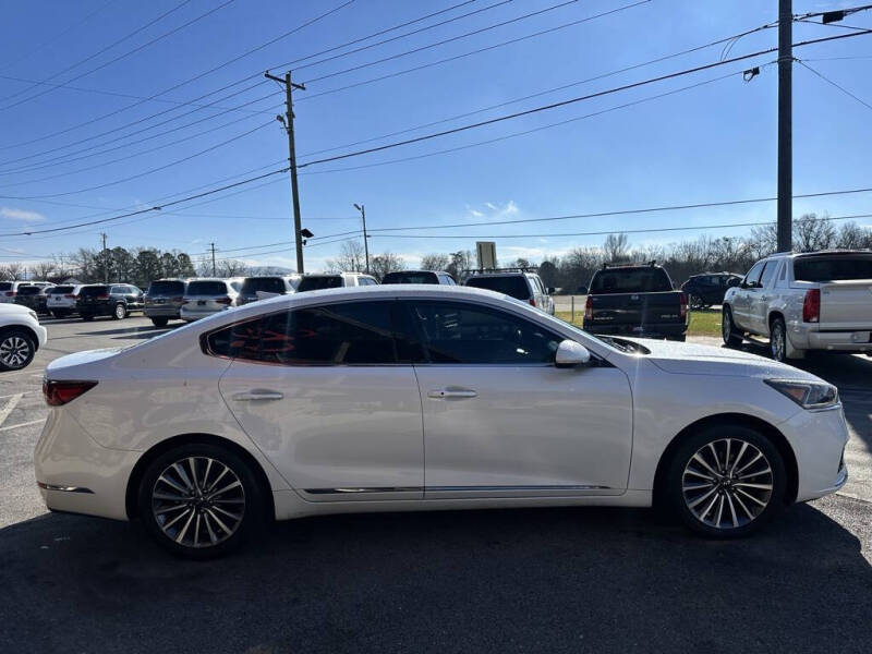 2017 Kia Cadenza Premium