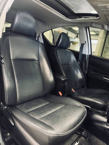 2016 Toyota Prius c Three