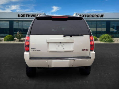 2011 GMC Yukon Denali