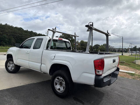 2017 Toyota Tacoma SR