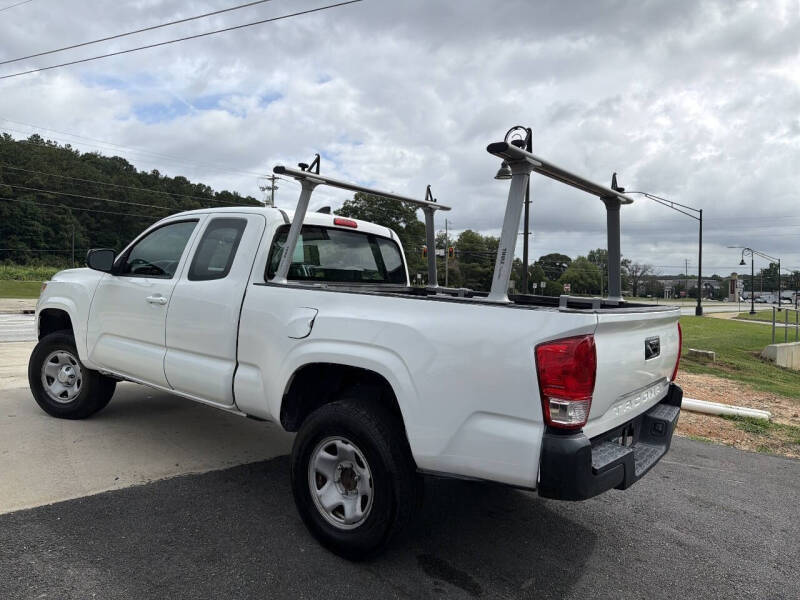 2017 Toyota Tacoma SR