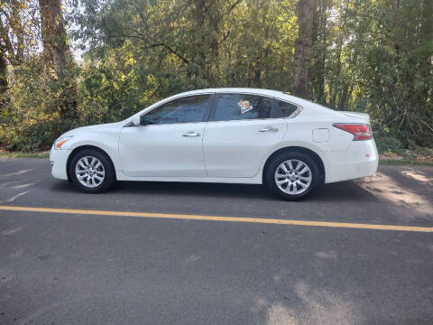 2014 Nissan Altima for sale at M AND S CAR SALES LLC in Independence OR