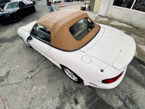 2000 Mazda MX-5 Miata LS