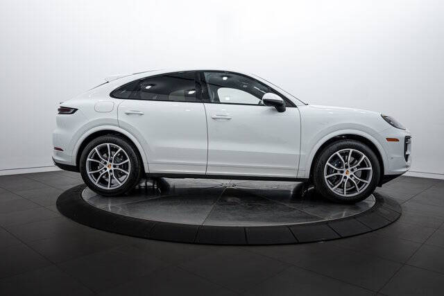 2025 Porsche Cayenne Coupe
