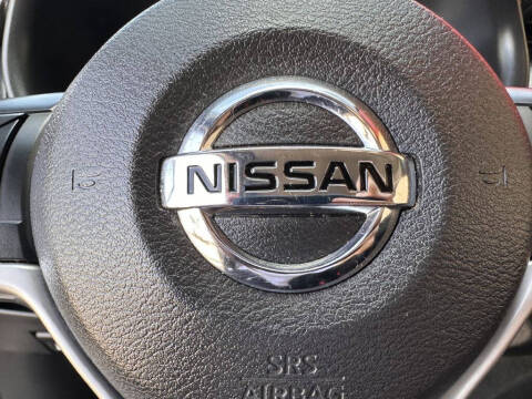 2019 Nissan Kicks SR