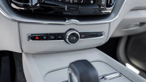 2023 Volvo XC60 B5 Core