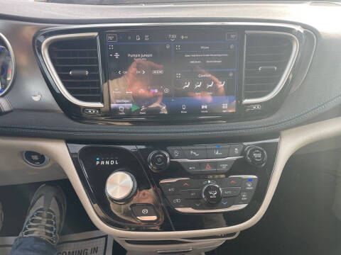 2021 Chrysler Pacifica Touring