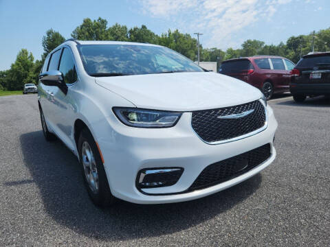 2023 Chrysler Pacifica for sale at FRED FREDERICK CHRYSLER, DODGE, JEEP, RAM, EASTON in Easton MD