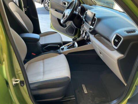 2024 Hyundai Venue SEL