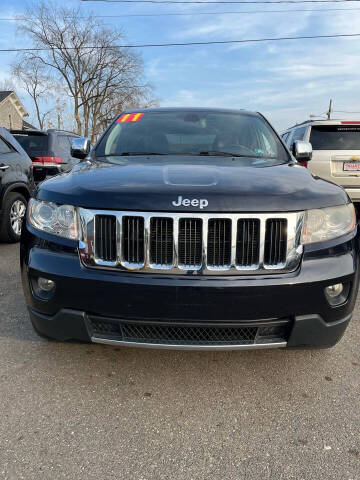 2011 Jeep Grand Cherokee for sale at Valley Auto Finance in Warren OH