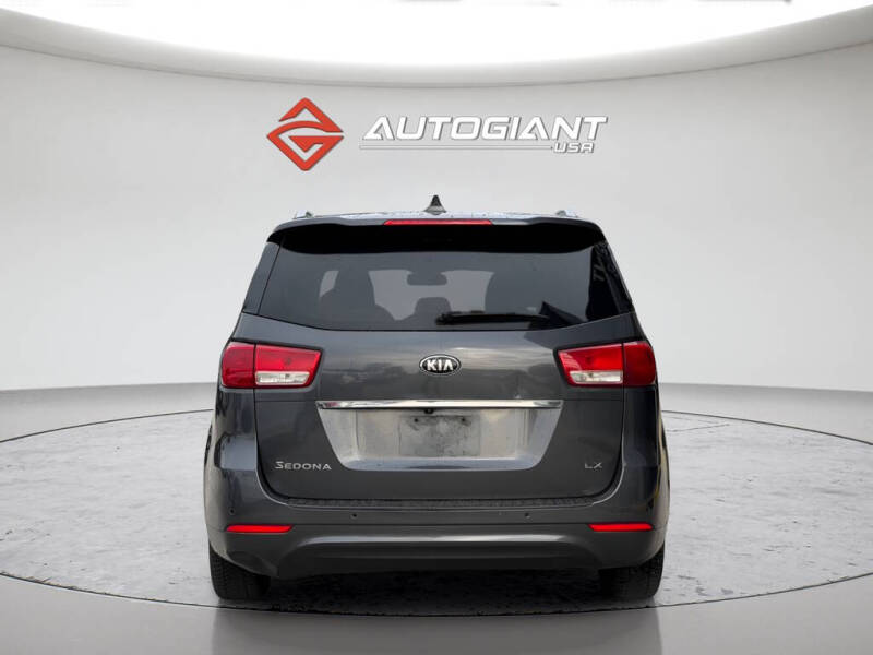 2016 Kia Sedona LX