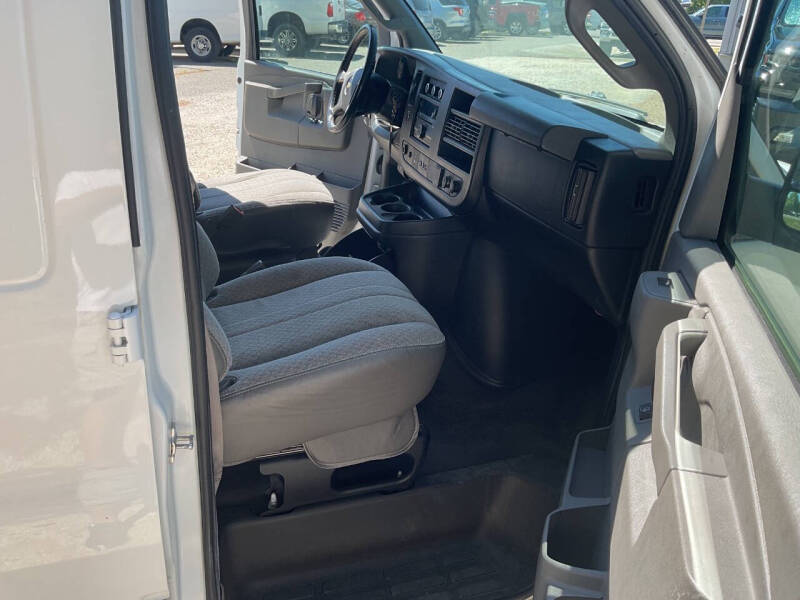 2017 Chevrolet Express 2500