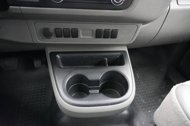 2017 Nissan NV