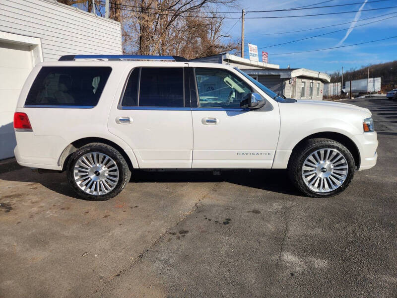 2016 Lincoln Navigator Select