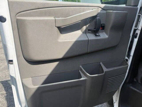 2023 Chevrolet Express 2500