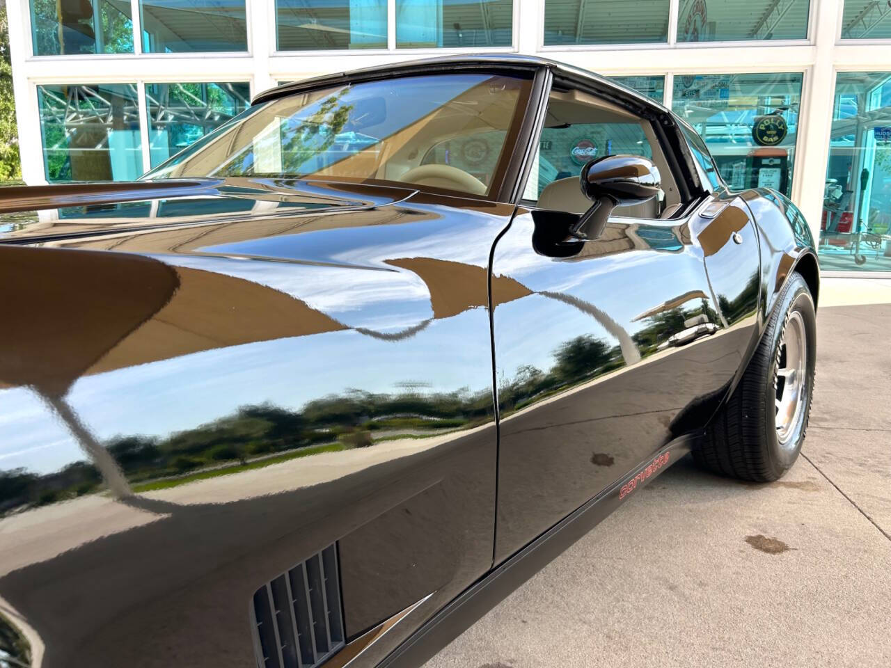 1980 Chevrolet Corvette 11