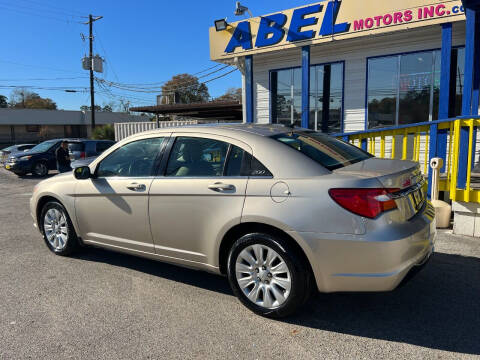 2013 Chrysler 200 LX