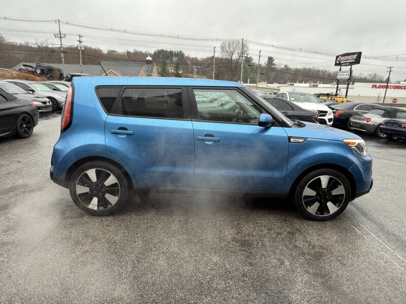 2016 Kia Soul +