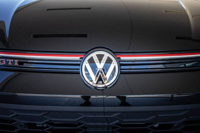 2026 Volkswagen Golf GTI SE