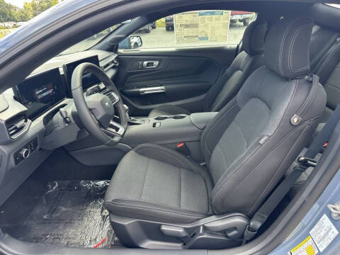 2025 Ford Mustang EcoBoost